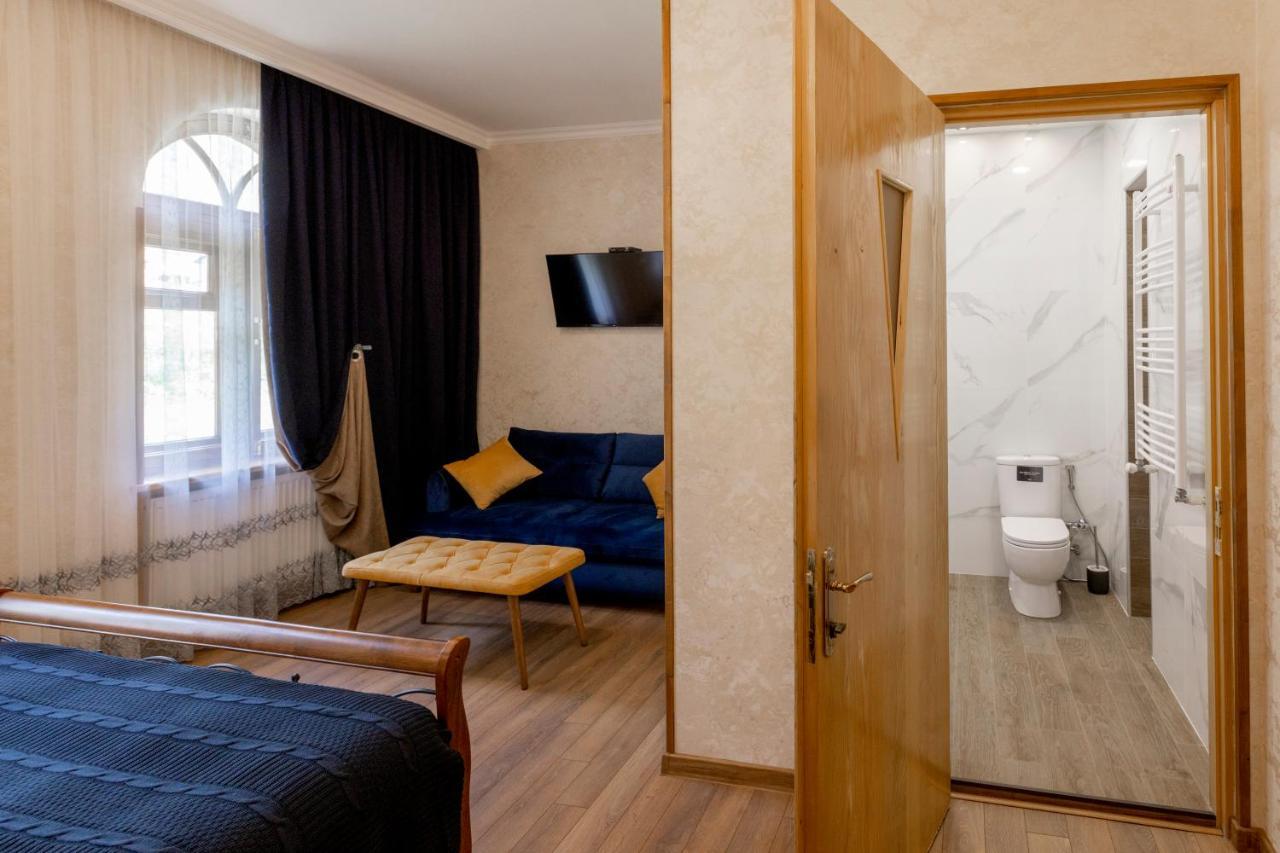 Graf Kazbegi Hotel Exterior photo