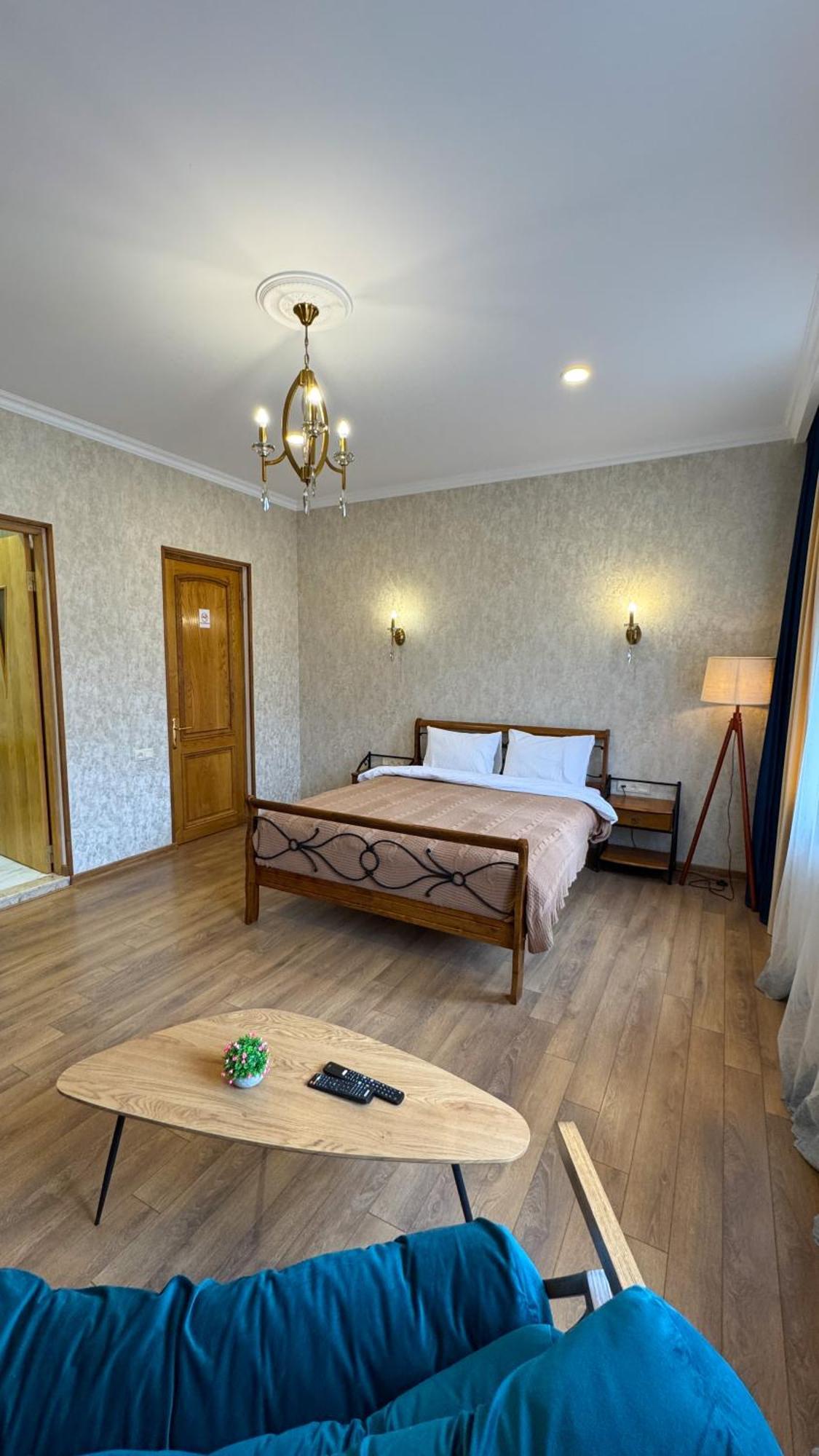 Graf Kazbegi Hotel Exterior photo